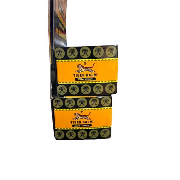 Tiger Balm ULTRA STRENGTH Sports Rub Ointment Pain Relief 0.35 oz 10g QTY 2 - Picture 3 of 6